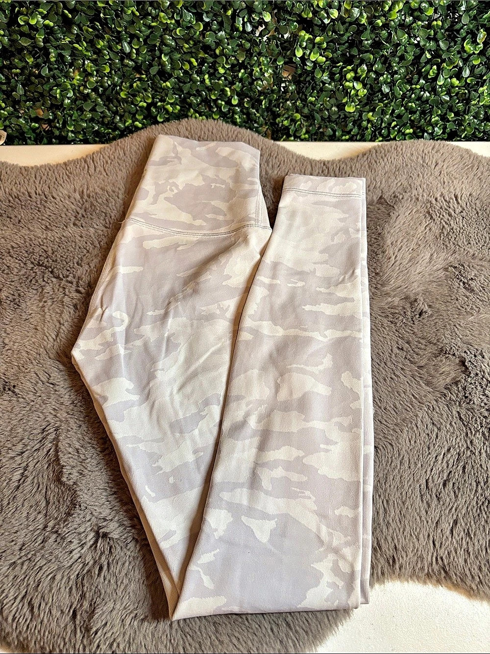 Lululemon Align Camo Leggings Cream 28” Size 4